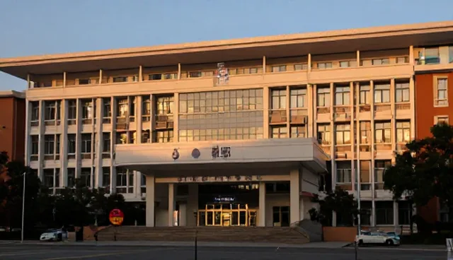 材料选择对快速改造方案实施效果的影响分析